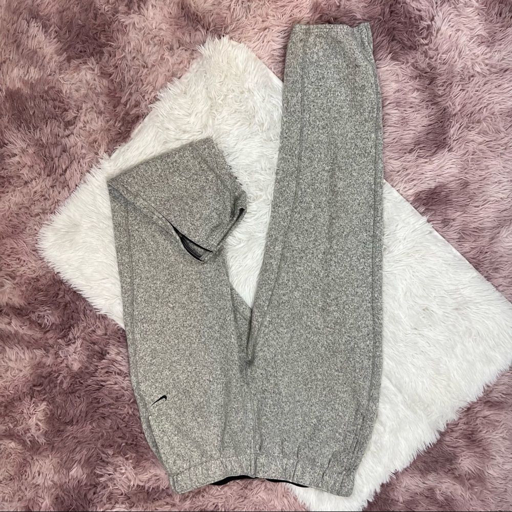 Nike Lightweight Athleisure Jogger Sweatpants